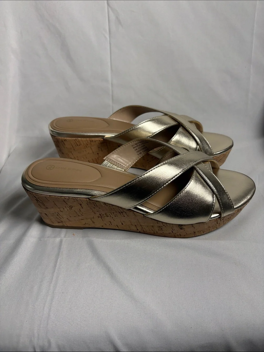 Giani Bernini juliaa strappy plataform sandals size 9.5